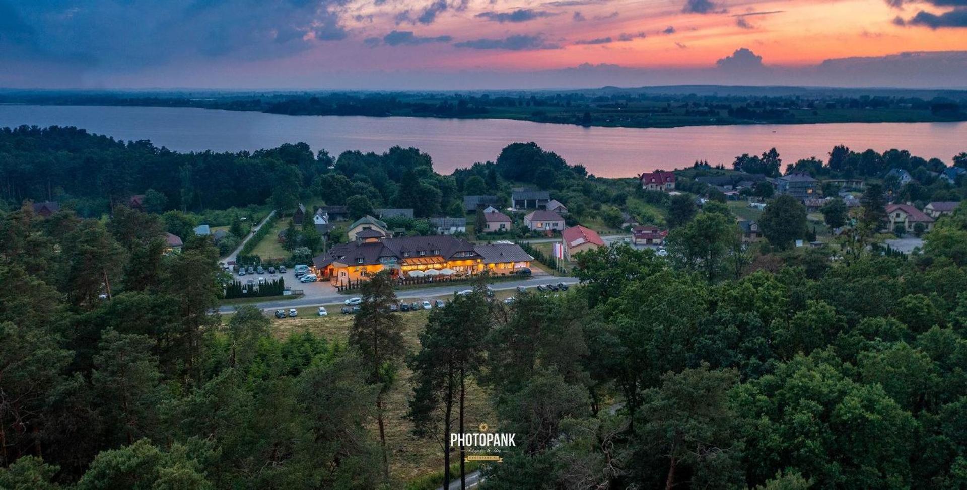 Hotel Marina Nielisz Buitenkant foto
