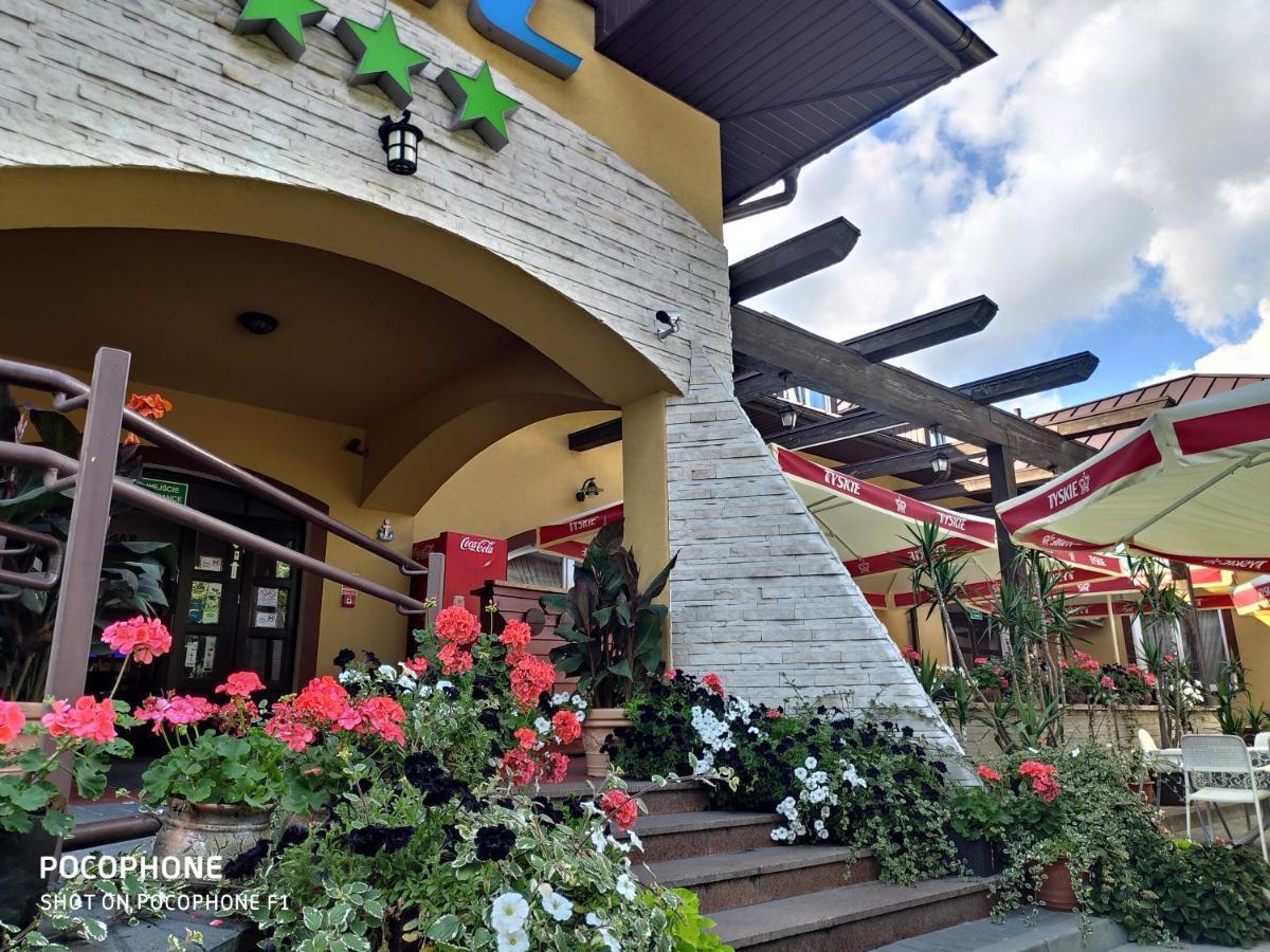 Hotel Marina Nielisz Buitenkant foto
